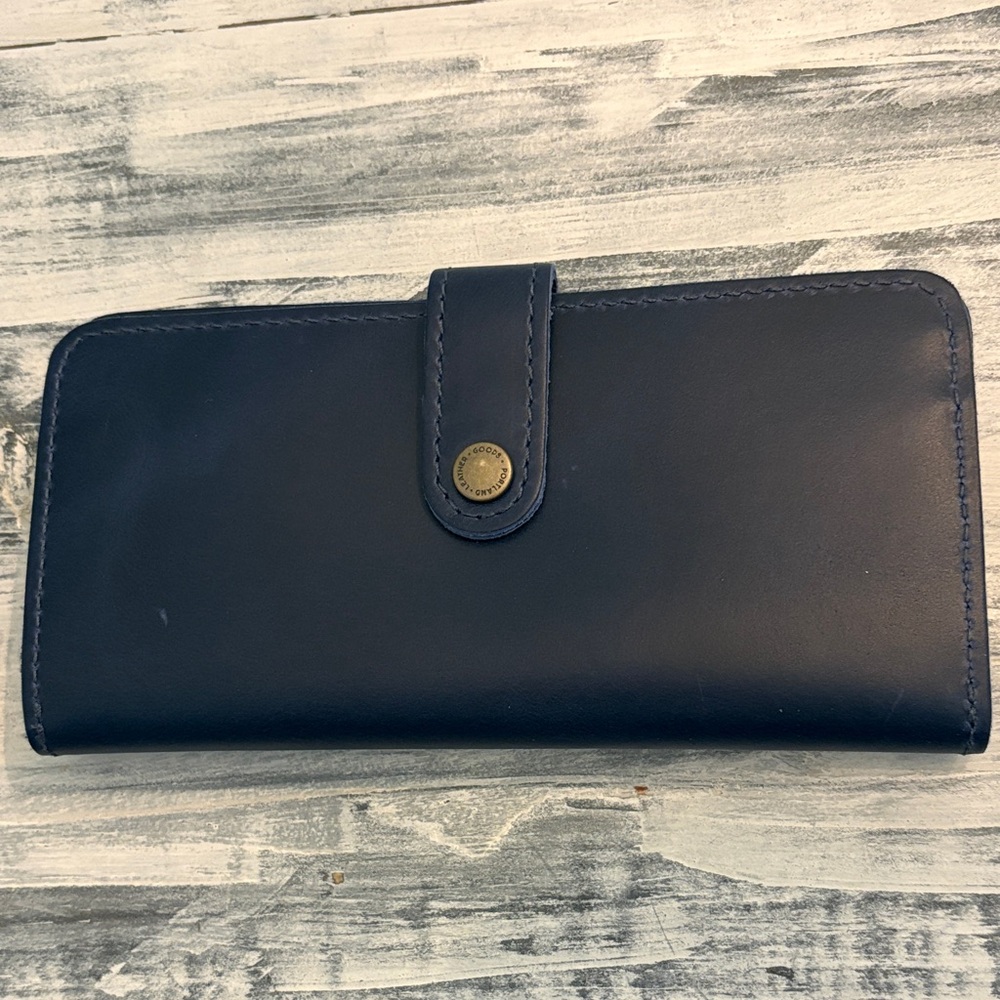 PORTLAND LEATHER GOODS Woman"s Bifold Wallet COWBOY BLUE Large NWOT